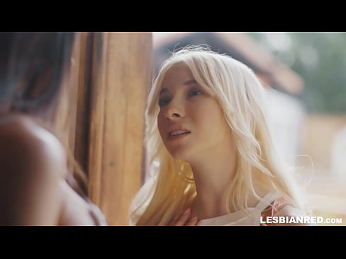 ❤️ La noia torna a casa uns mesos després i s'acaba menjant el cony de la seva madrastra ❤❌ Porno dur al ca.pornado-co.ru ❤